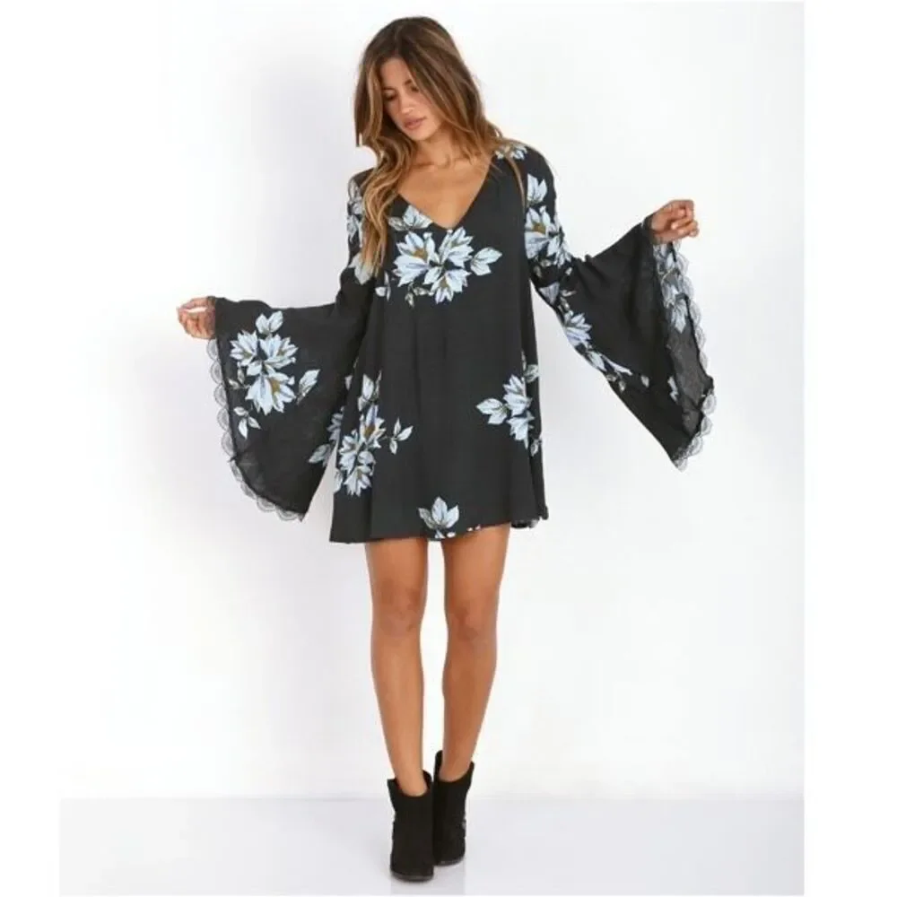 Free People‎ Wanderer Mini Dress Charcoal Floral Bell Sleeve As Seen On TV Small - Picture 10 of 15